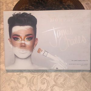 Morphe X James Charles Palette